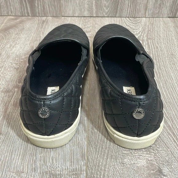 Steve Madden Ecentrcq Quilted Black Slip On Shoes 9.5 - Picture 3 of 16